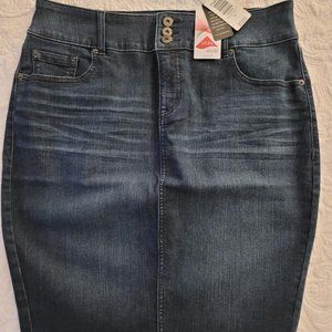 Torrid Skirt Size 16 Brand New